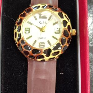 Women's Quartz Watch - Brown and Gold